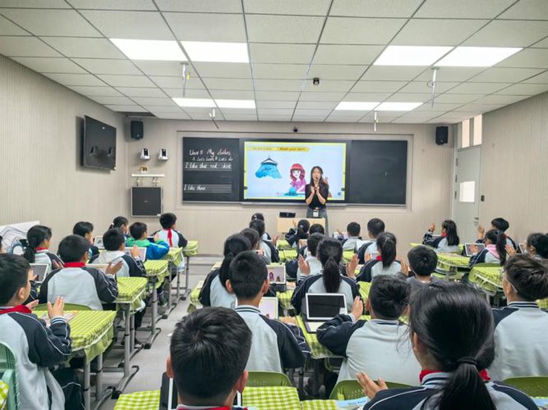 教育软件开发案例分析：如何提高在线学习体验